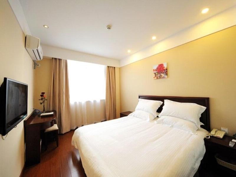 Greentree Inn Shanghai West Huaxia Road Metro Station Express Hotel Exterior foto
