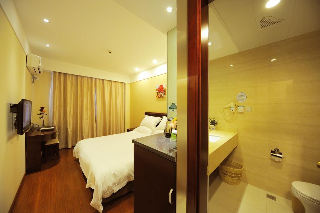 Greentree Inn Shanghai West Huaxia Road Metro Station Express Hotel Exterior foto